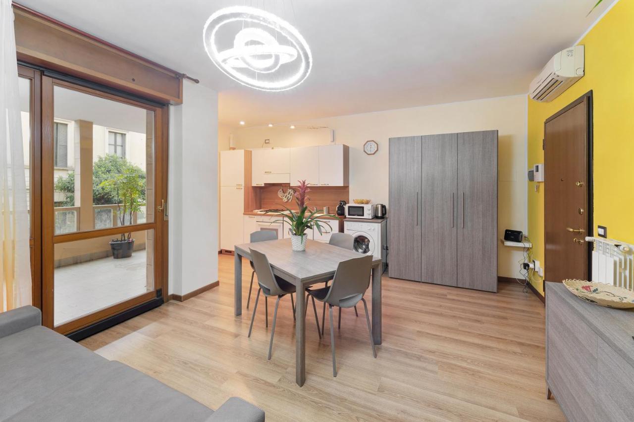 Best Way Rent - Appartamento Con Terrazzo Zona Sempione Mailand Exterior foto