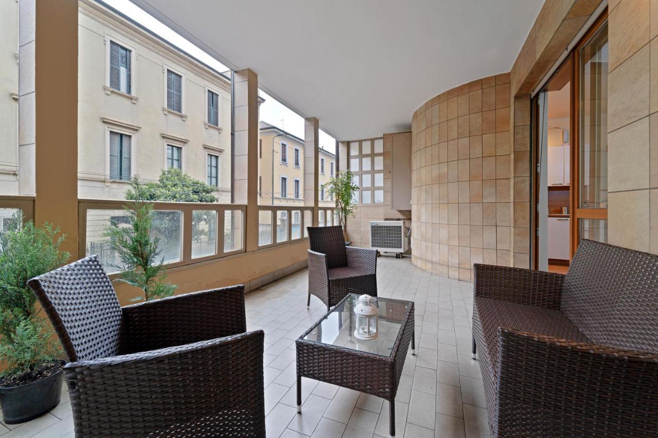 Best Way Rent - Appartamento Con Terrazzo Zona Sempione Mailand Exterior foto